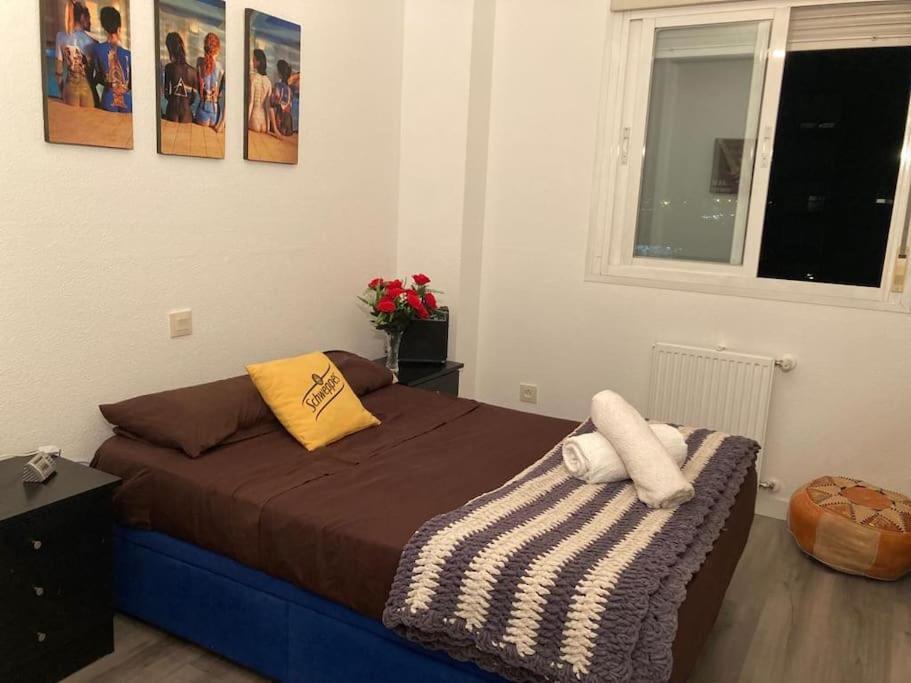 Silencioso, Luminoso Y Familiar Apartamento Lägenhet Madrid Exteriör bild